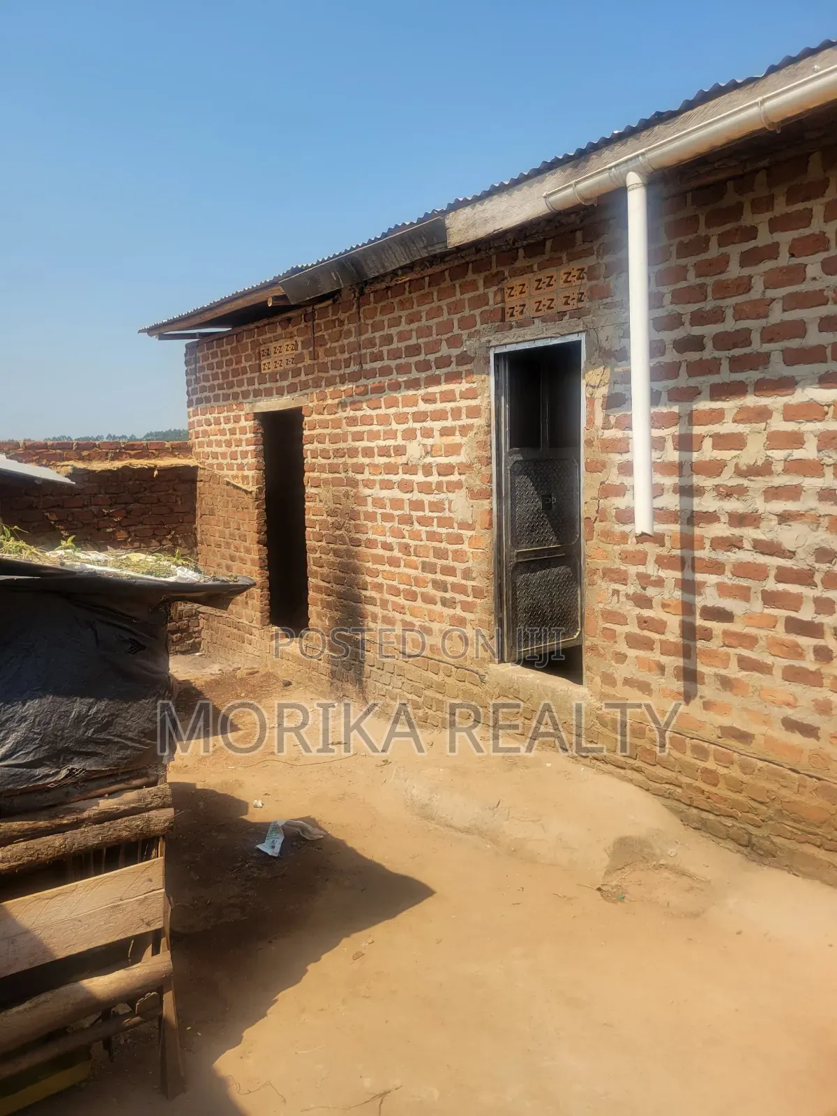 2bdrm House in Mikka Stage, Namayumba for sale