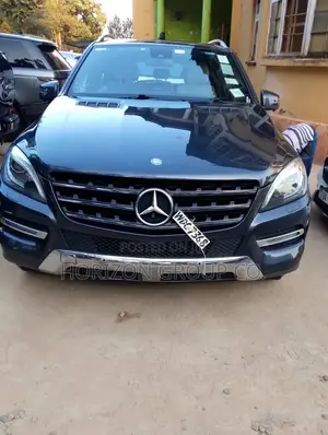 Mercedes-Benz M Class ML350 4MATIC 4dr SUV AWD (3.5L 6cyl 7A) 2014 Blue