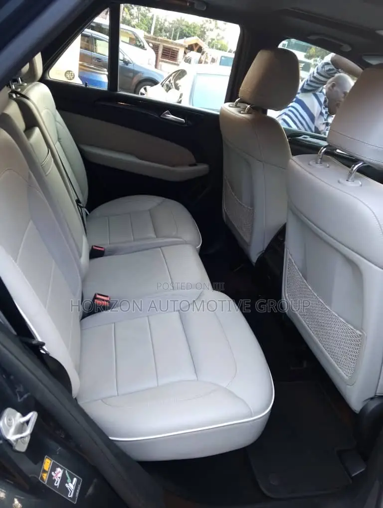 Mercedes-Benz M Class ML350 4MATIC 4dr SUV AWD (3.5L 6cyl 7A) 2014 Blue