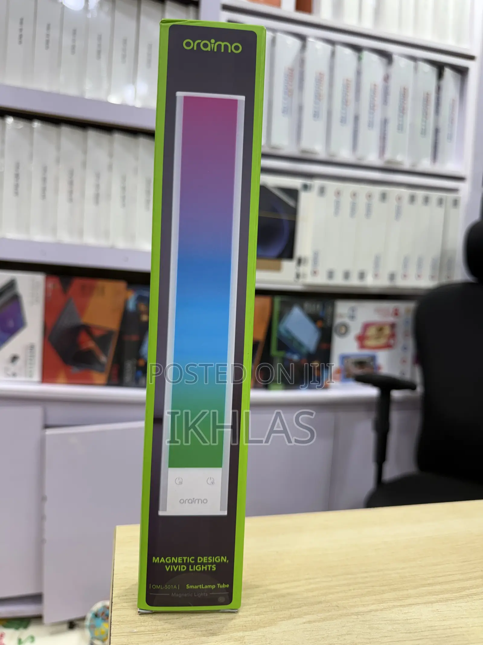 Oraimo Smartlamp Tube Oml-501a Has Magnetic Design With Vivid Lights