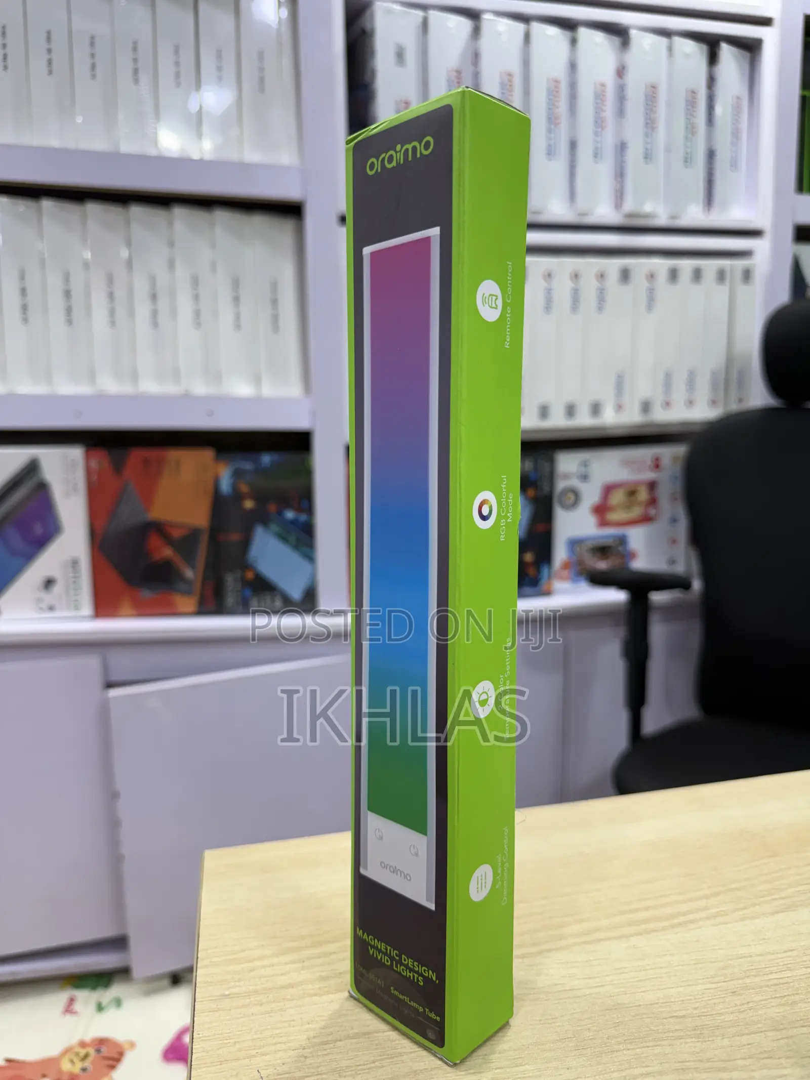 Oraimo Smartlamp Tube Oml-501a Has Magnetic Design With Vivid Lights
