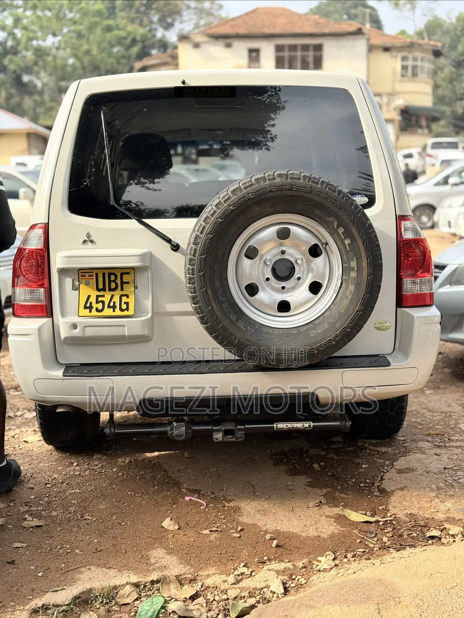 Mitsubishi Pajero 2005 White