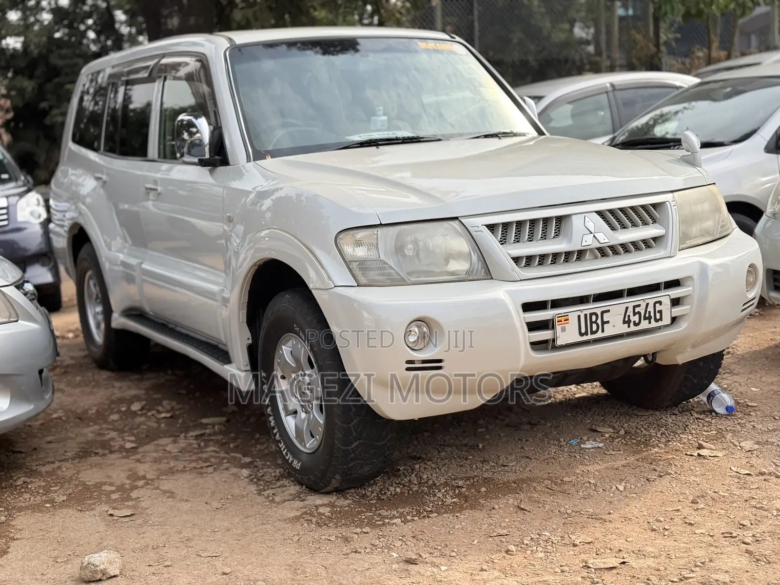 Mitsubishi Pajero 2005 White
