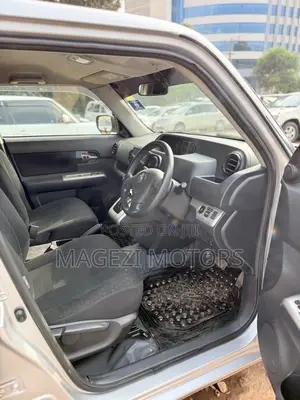 Toyota Corolla Rumion 2010 Silver