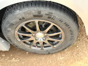 Toyota Noah 2009 Silver