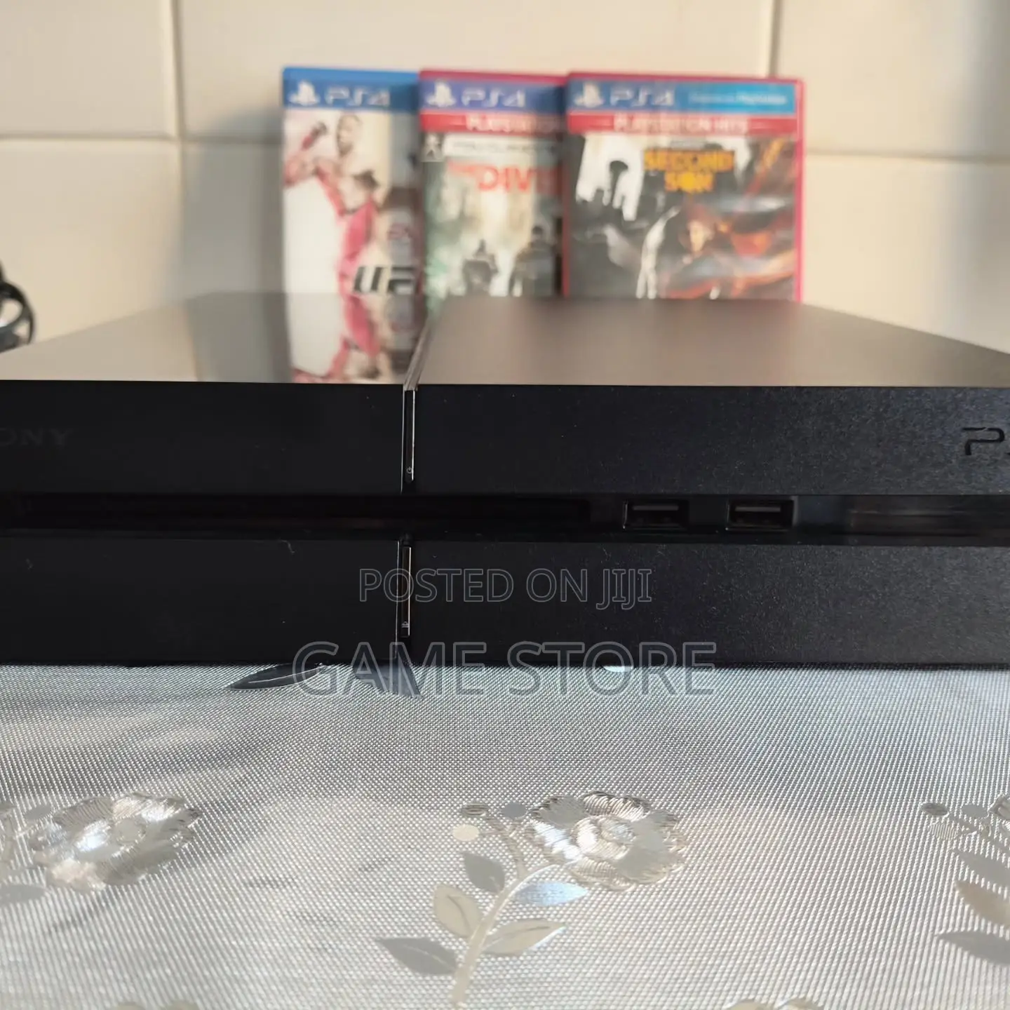 Ps4 Standard, 12 Games 2 Pads: Perfect for Chilling During the Rain.