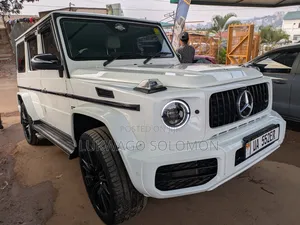 Mercedes-Benz G-Class 2017 White