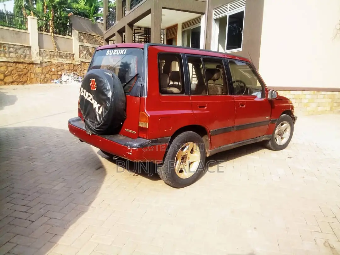 Suzuki Escudo 1993 Red