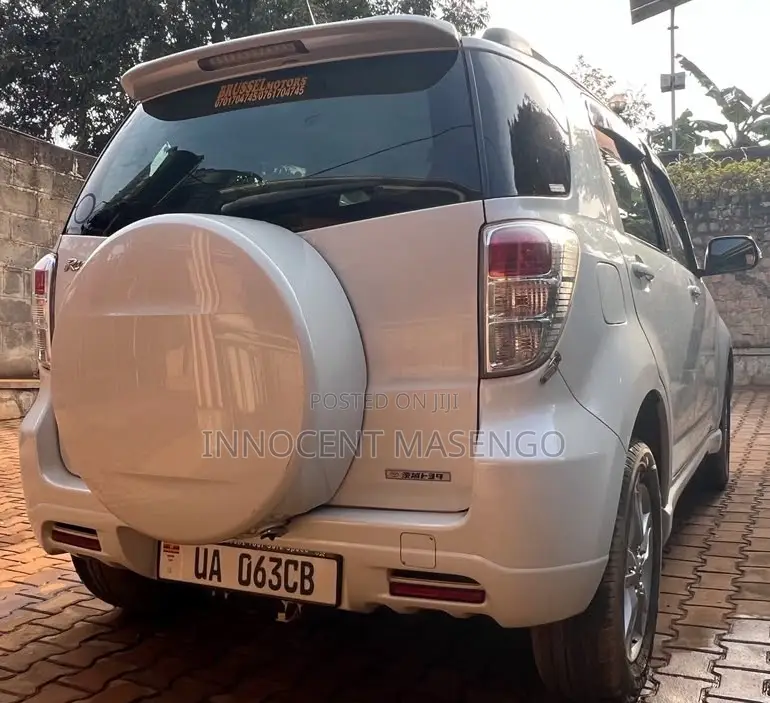 Toyota Rush 1.5 AWD 2013 White