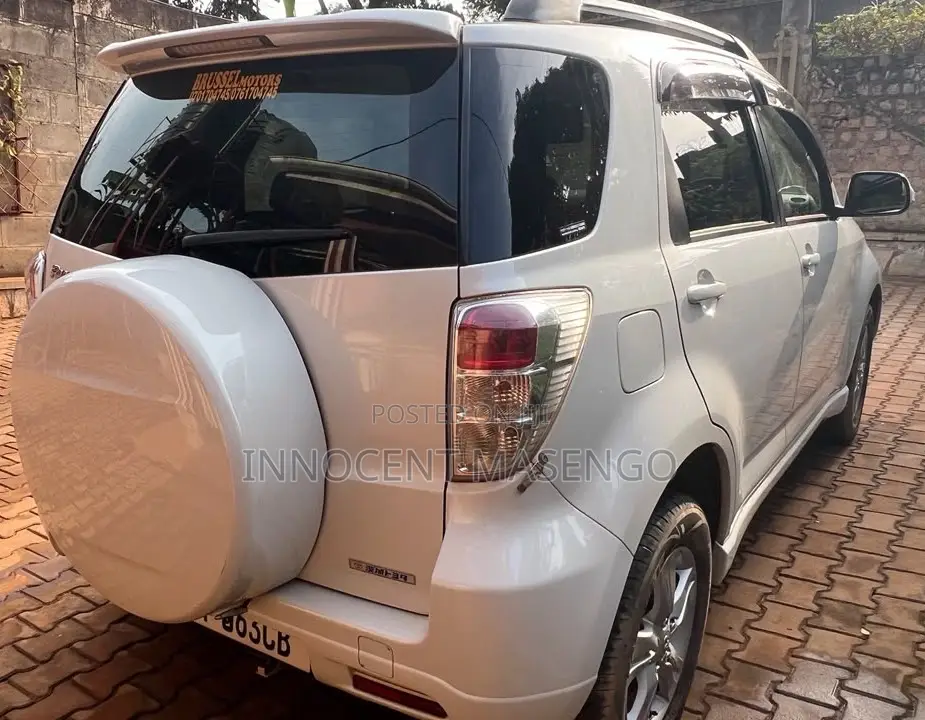 Toyota Rush 1.5 AWD 2013 White