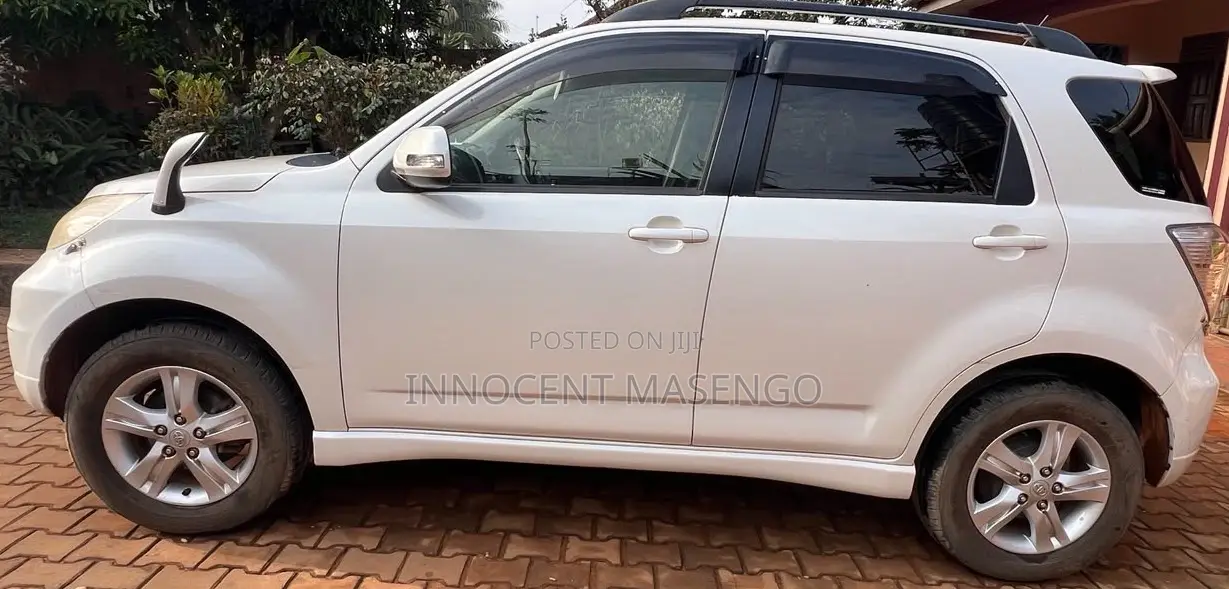 Toyota Rush 1.5 AWD 2013 White