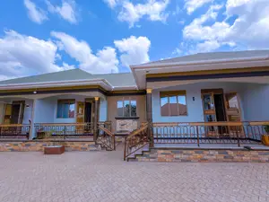 3bdrm House in Bugembegembe Estate, Wakiso / Wakiso for sale