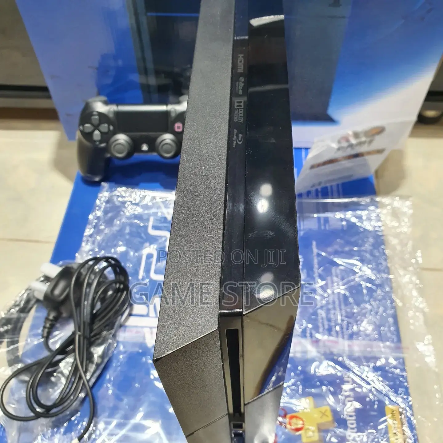 Ps4 Standard , 12 Games 2 Pads: Solid Machine, Works Like a Charm.