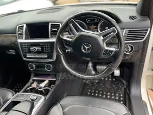 Mercedes-Benz M Class ML 350 BlueTEC 4Matic 2013 White