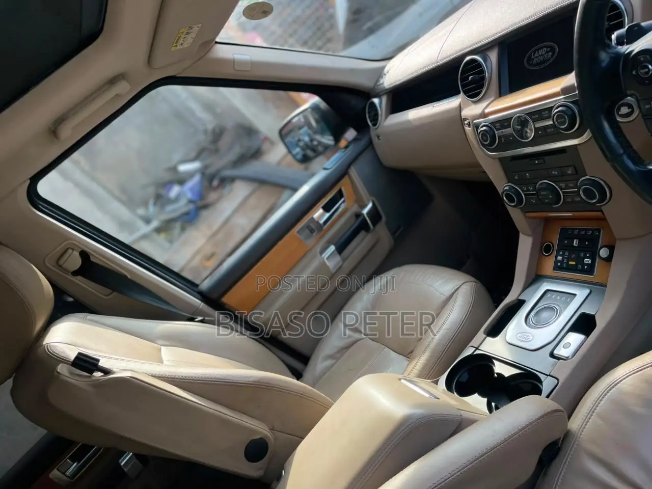 Land Rover Discovery 2014 Gold