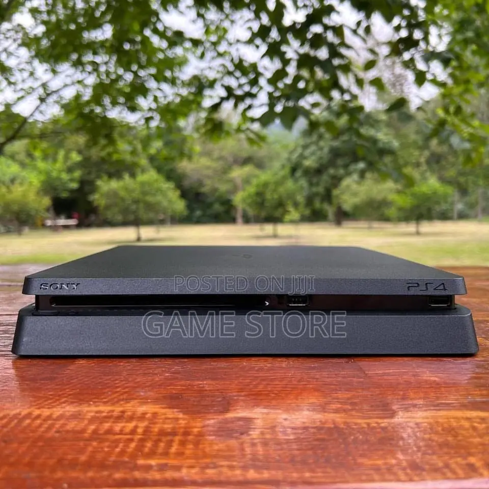 Ps4 Slim, 12 Games 2 Pads: Don't Miss This Deal for Your Home.