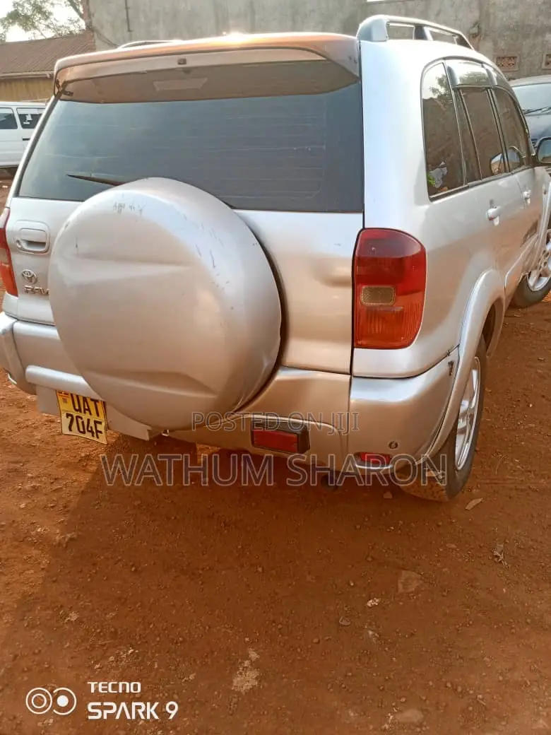 Toyota RAV4 2002 Silver