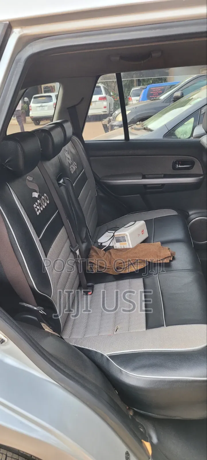 Suzuki Escudo 2005 Silver