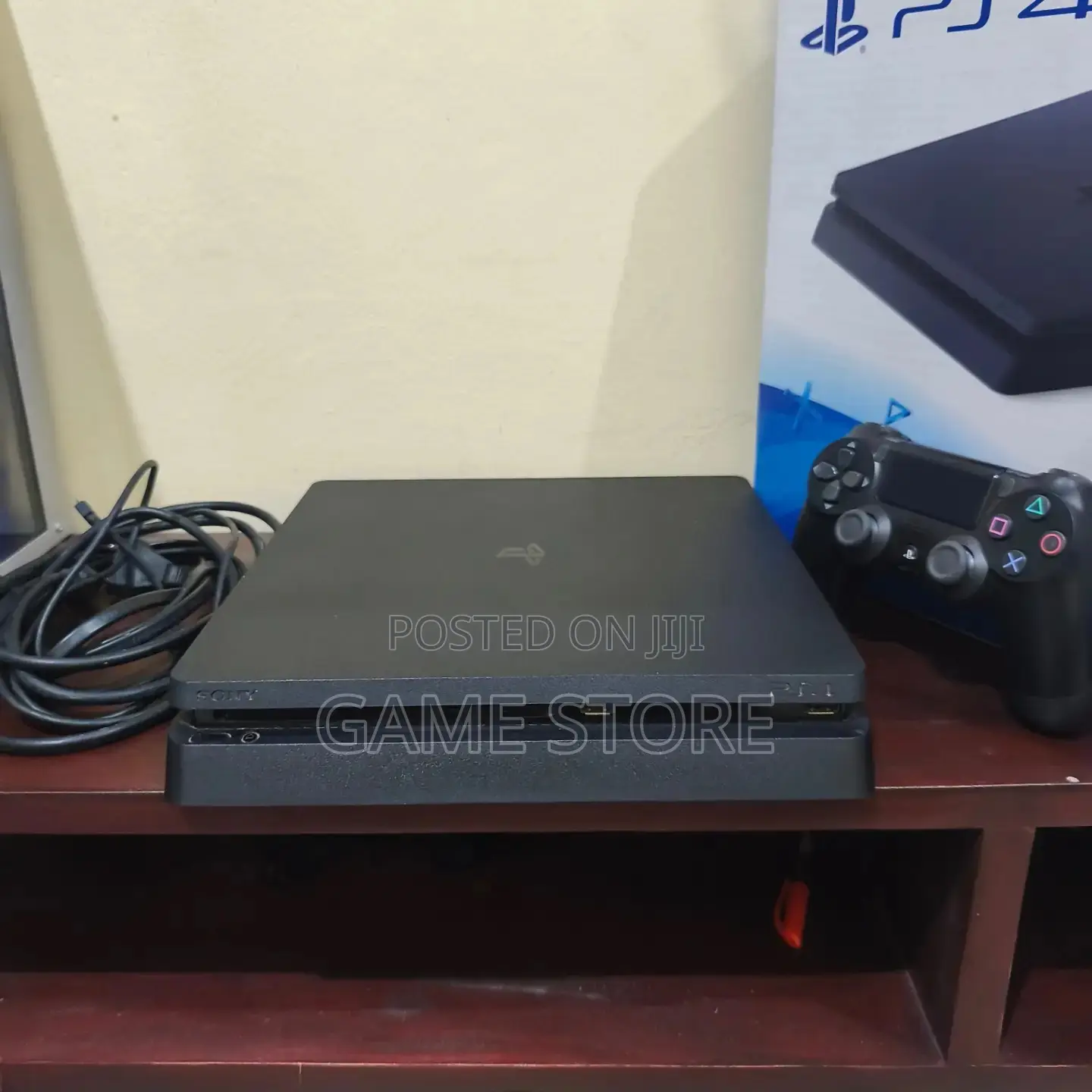 Ps4 Slim, 12 Games 2 Pads: Very Clean, Treated With Respect.