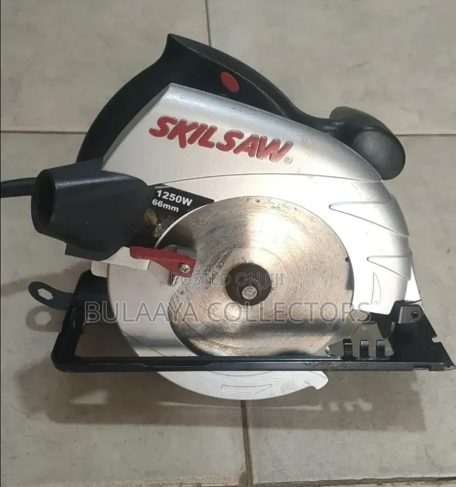 Uk Used Skil 1250w Circular Saw.