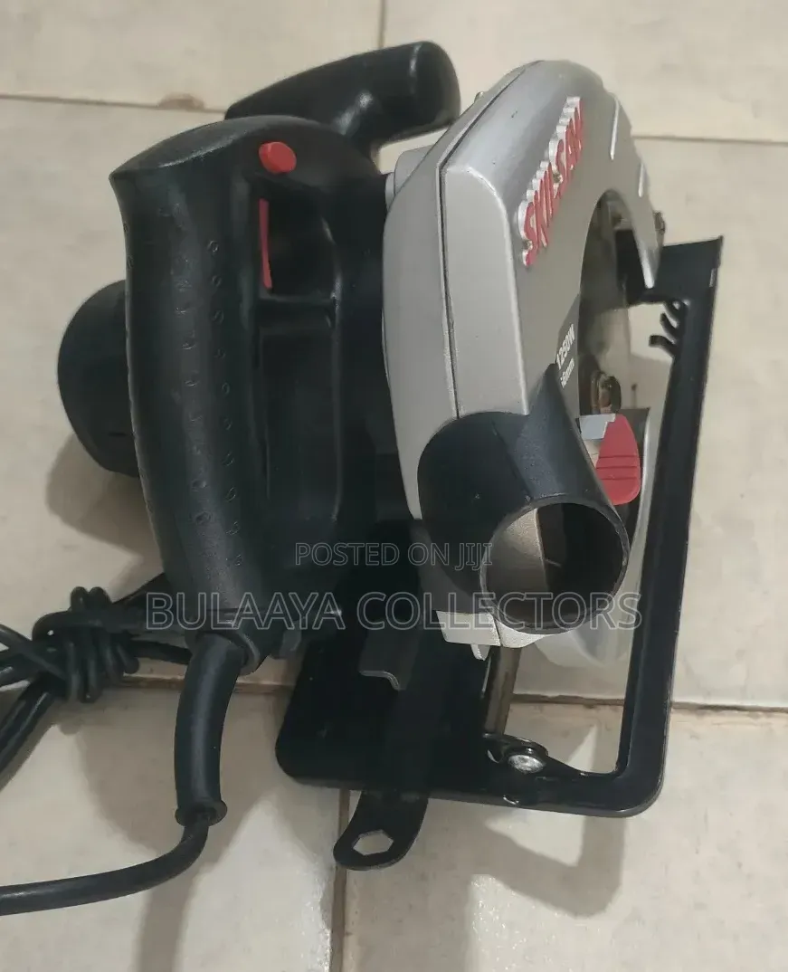 Uk Used Skil 1250w Circular Saw.