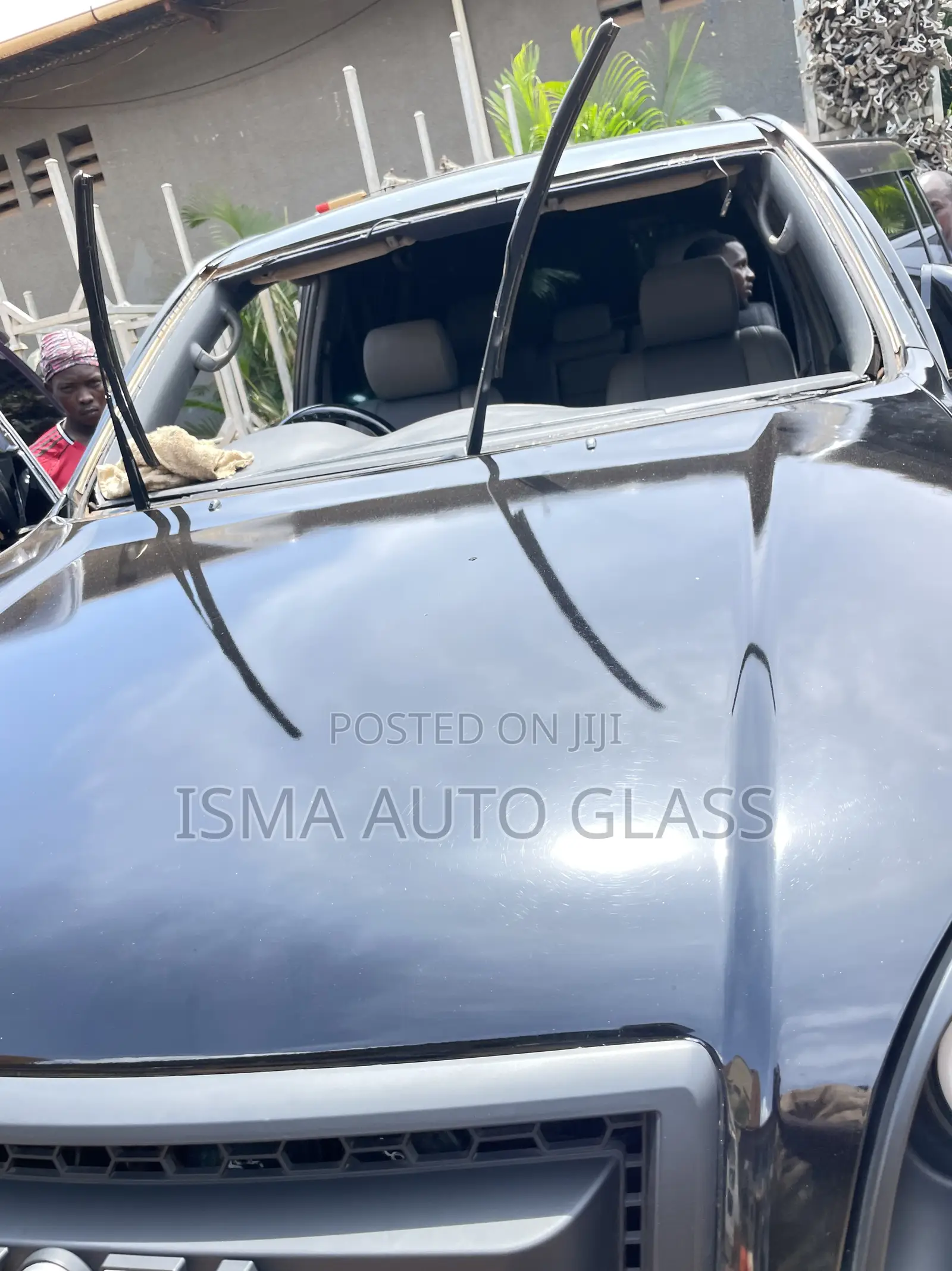 Land Cruiser Tx Windscreen Glass
