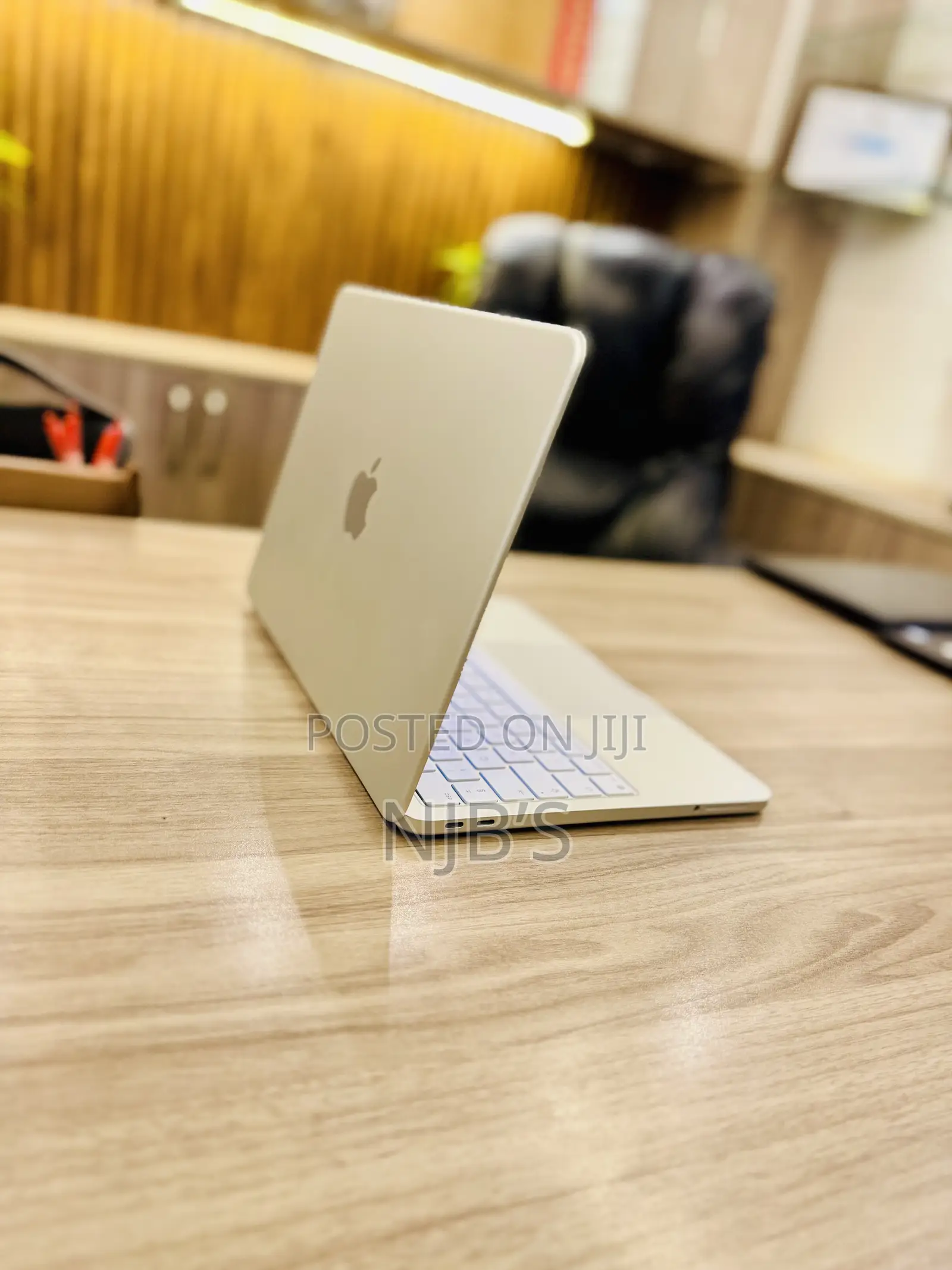 New Laptop Apple MacBook Neo 2026 8GB eMMC 500GB