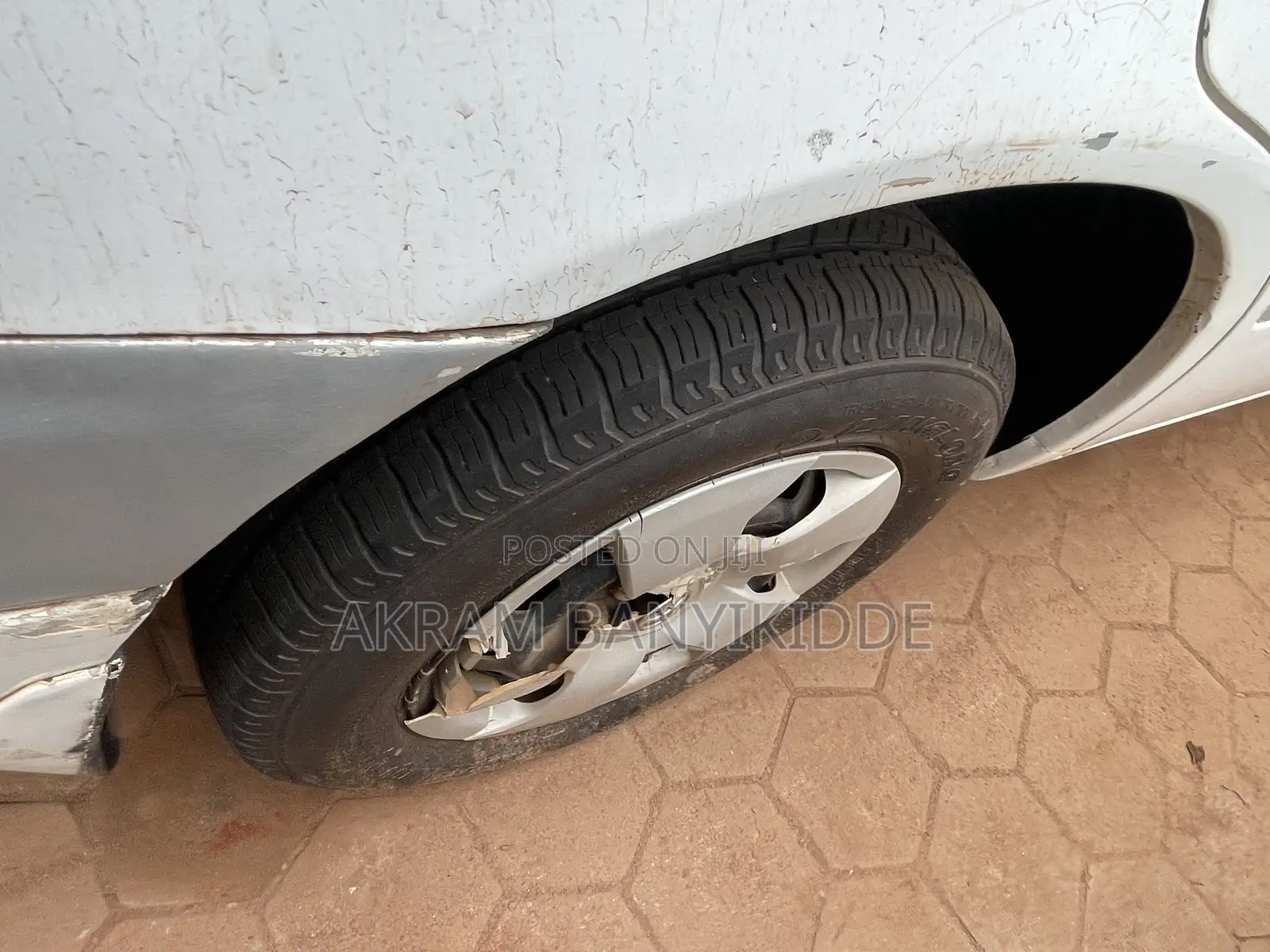 Toyota Corona Premio 2000 White