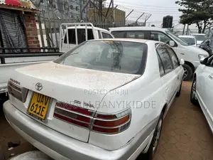 Toyota Corona Premio 2000 White