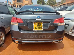 Subaru Legacy 2010 Gray