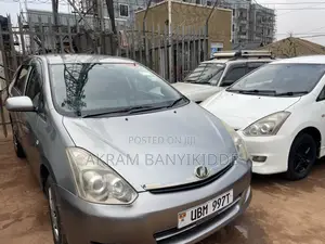 Toyota Wish 2006 Gray