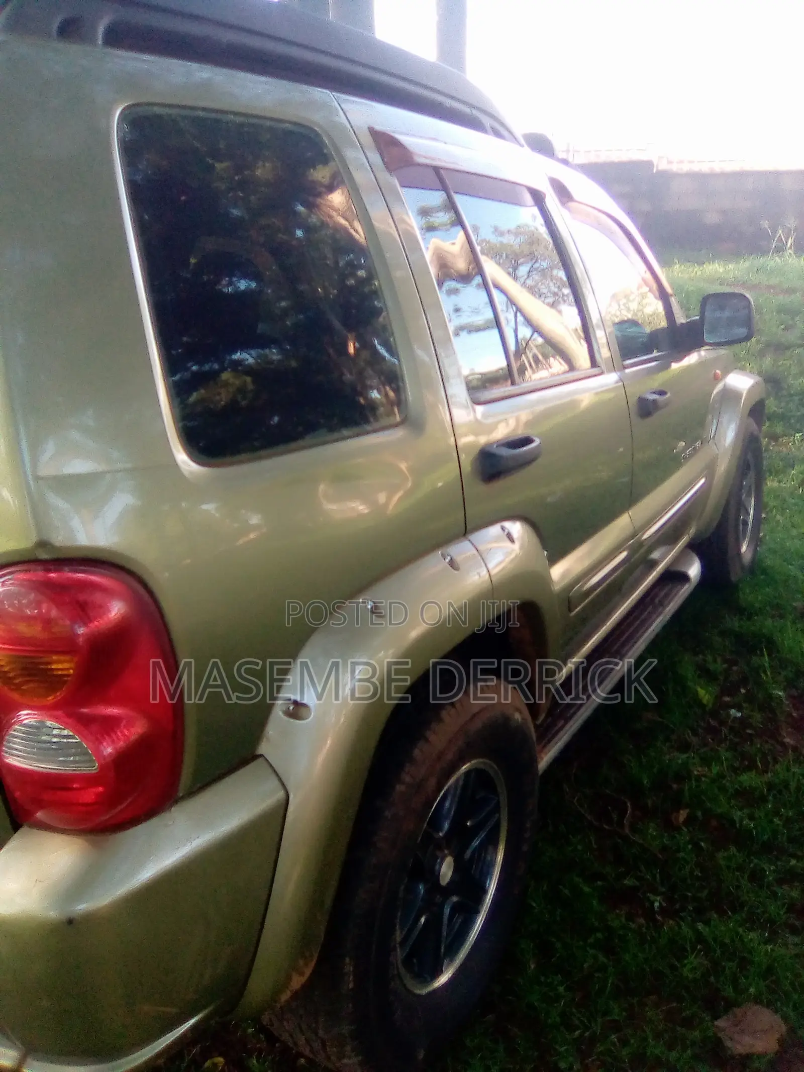 Jeep Cherokee 2003 Beige