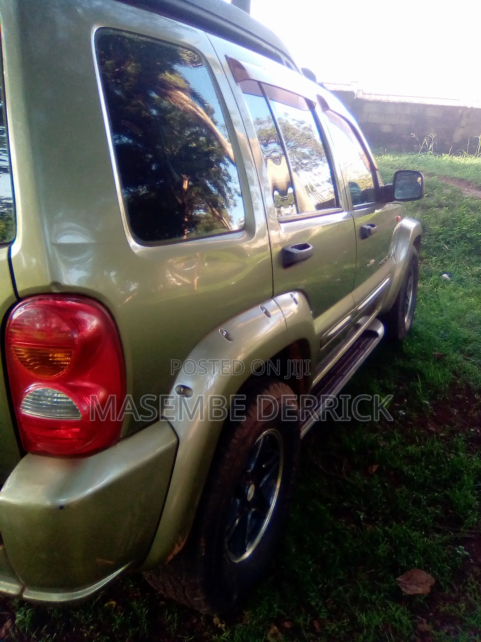 Jeep Cherokee 2003 Beige