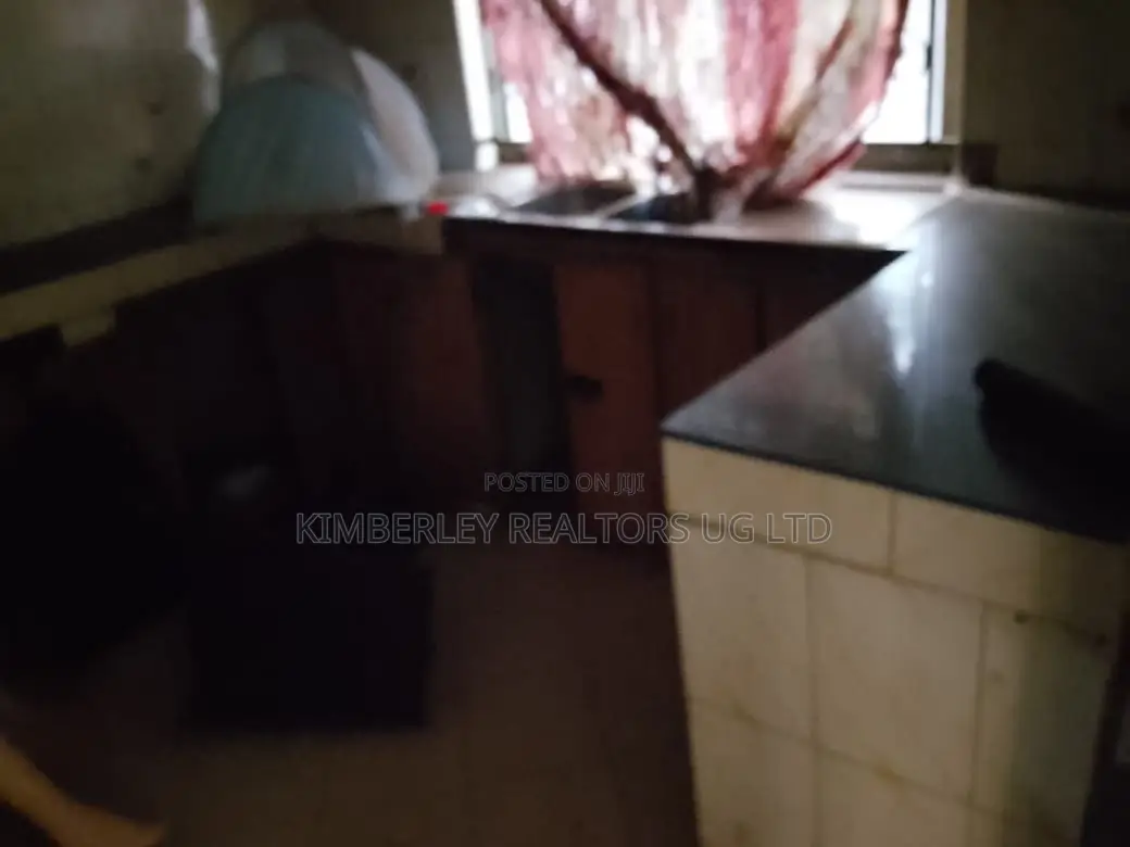 3bdrm House in Division A for sale
