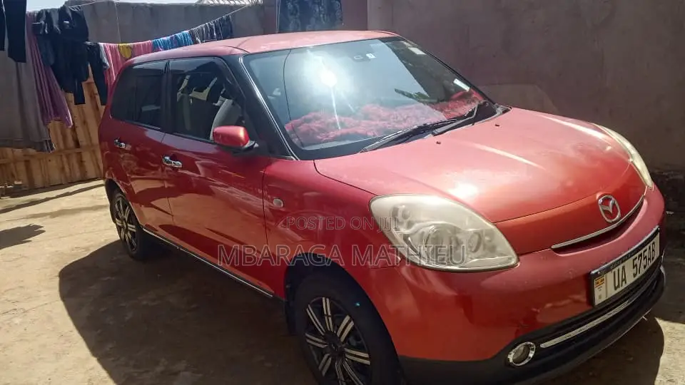Mazda Verisa 2011 Red