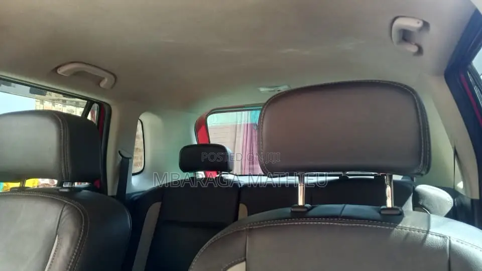 Mazda Verisa 2011 Red