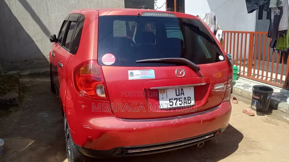 Mazda Verisa 2011 Red