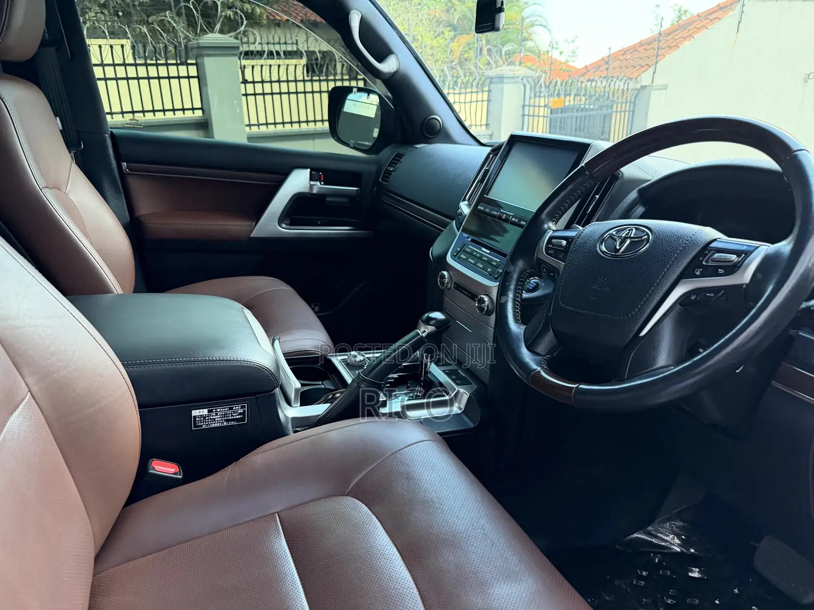 Toyota Land Cruiser 4.6 V8 ZX 2016 Blue