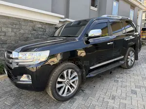 Toyota Land Cruiser 4.6 V8 ZX 2016 Blue