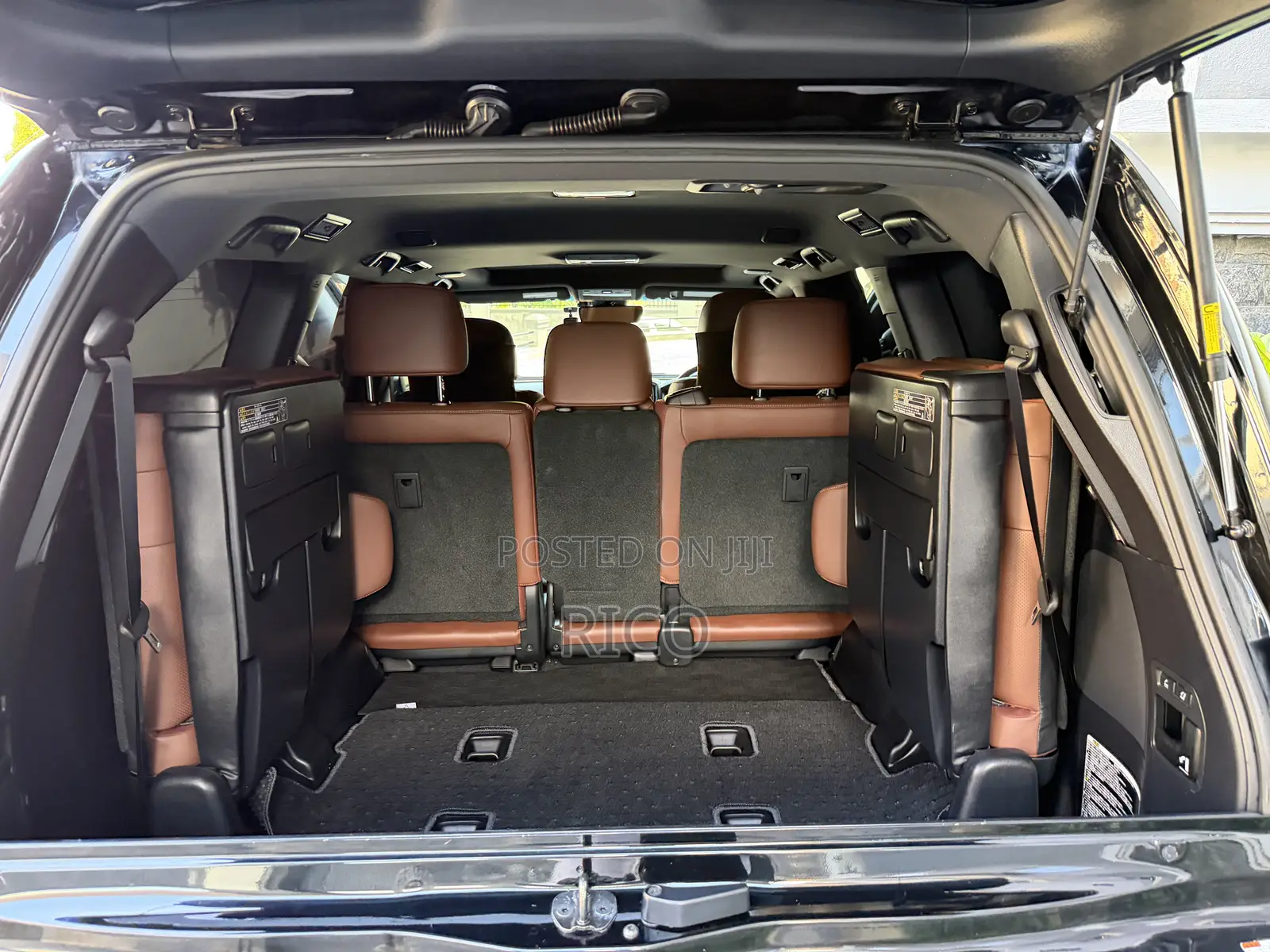 Toyota Land Cruiser 4.6 V8 ZX 2016 Blue