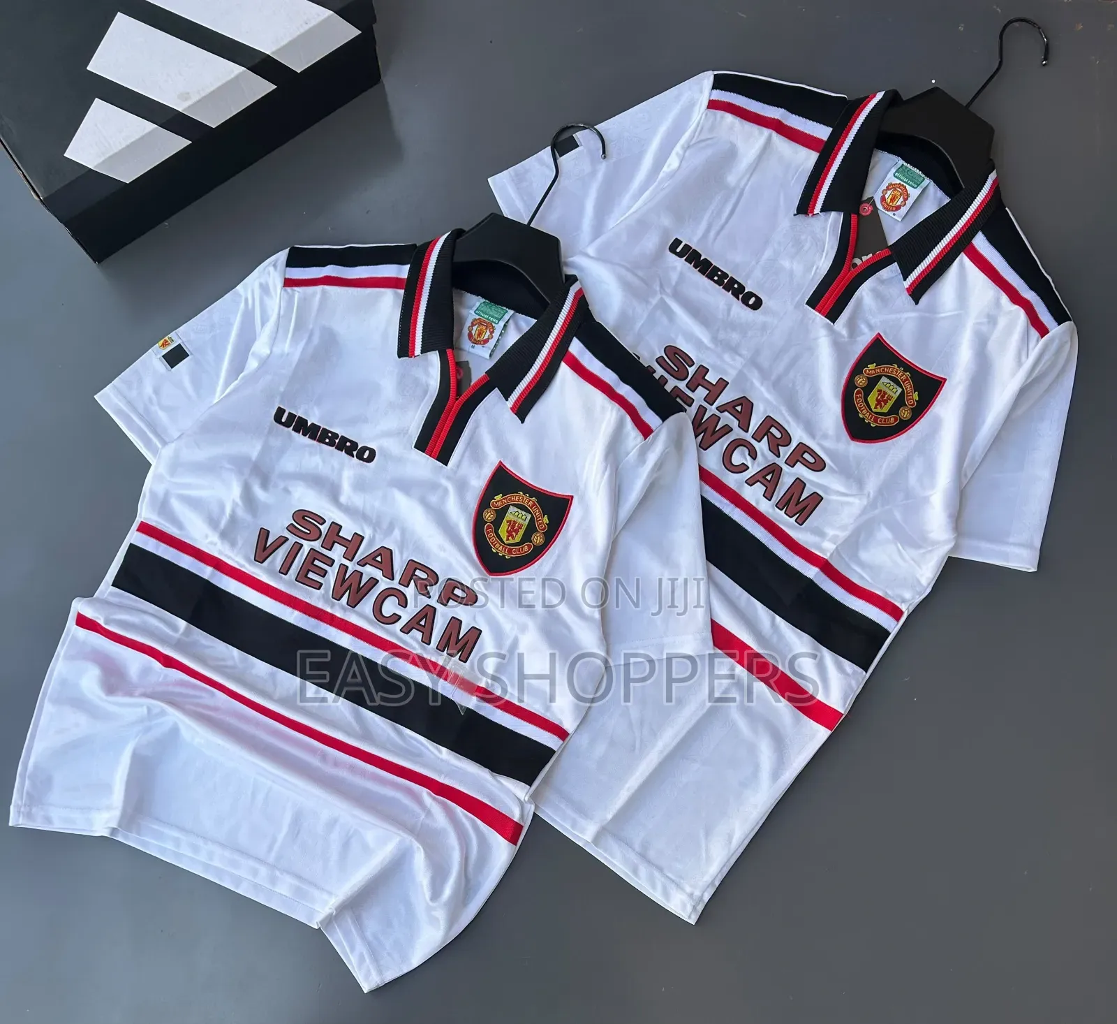 Vintage Umbro Manchester United 1997-1999 Away Shirt