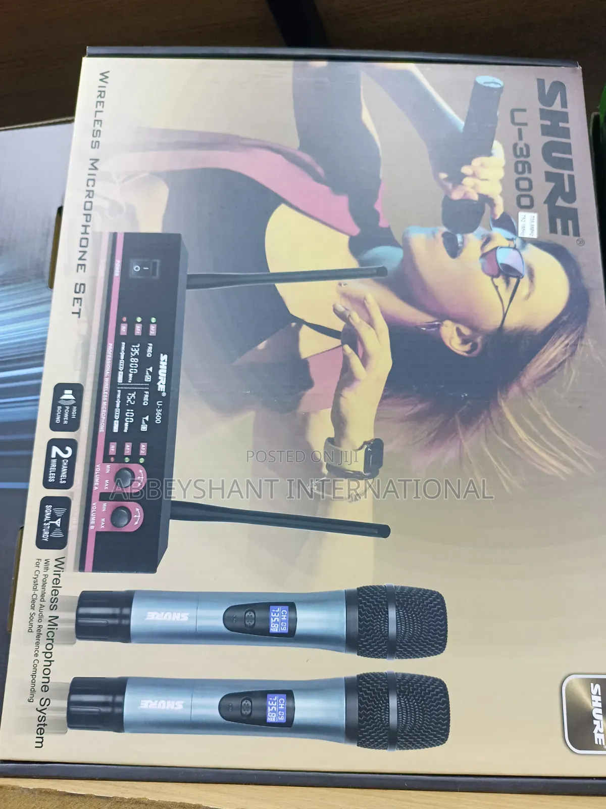 Shure U-3600 Professional Wireless Microphone