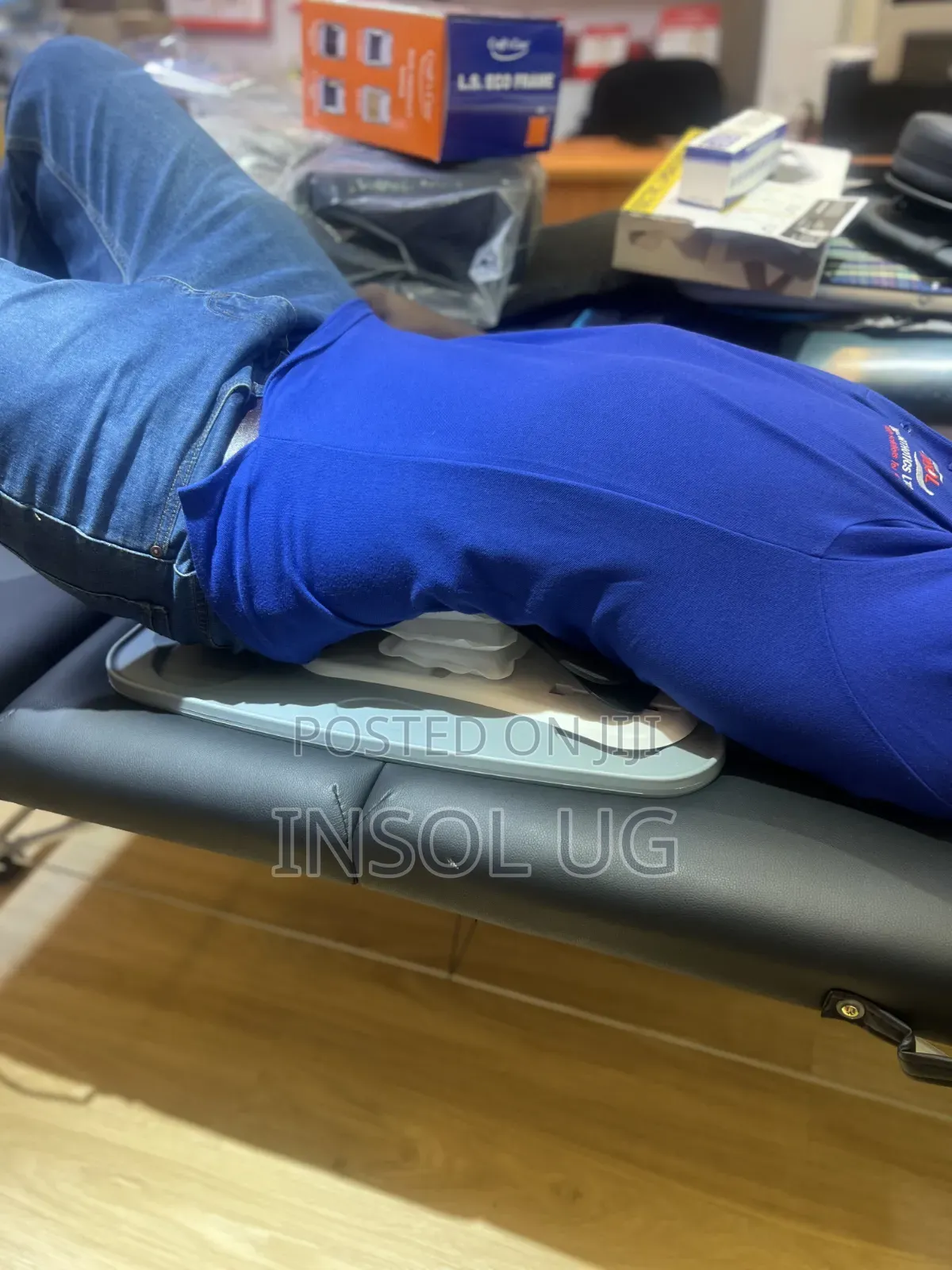 Electric Auto Back Stretcher With Ems Pulse Massager