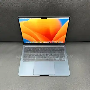 Laptop Apple MacBook Air 2022 M2 8GB Apple M2 SSD 256GB