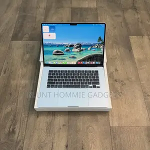 New Laptop Apple MacBook Air 2025 M4 16GB Apple M4 SSD 256GB