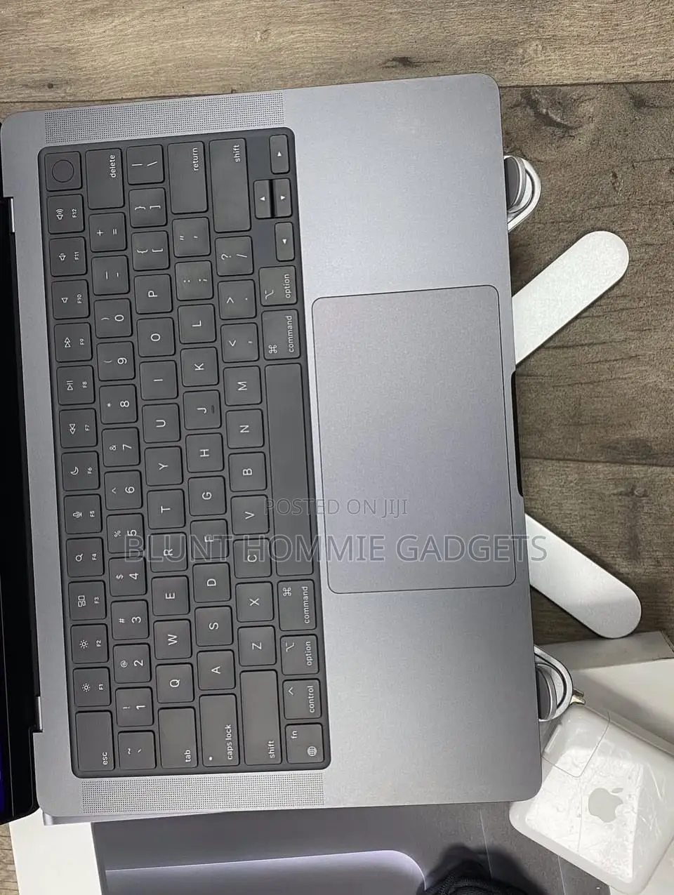 Laptop Apple MacBook Pro 2024 M4 16GB Apple M4 SSD 512GB