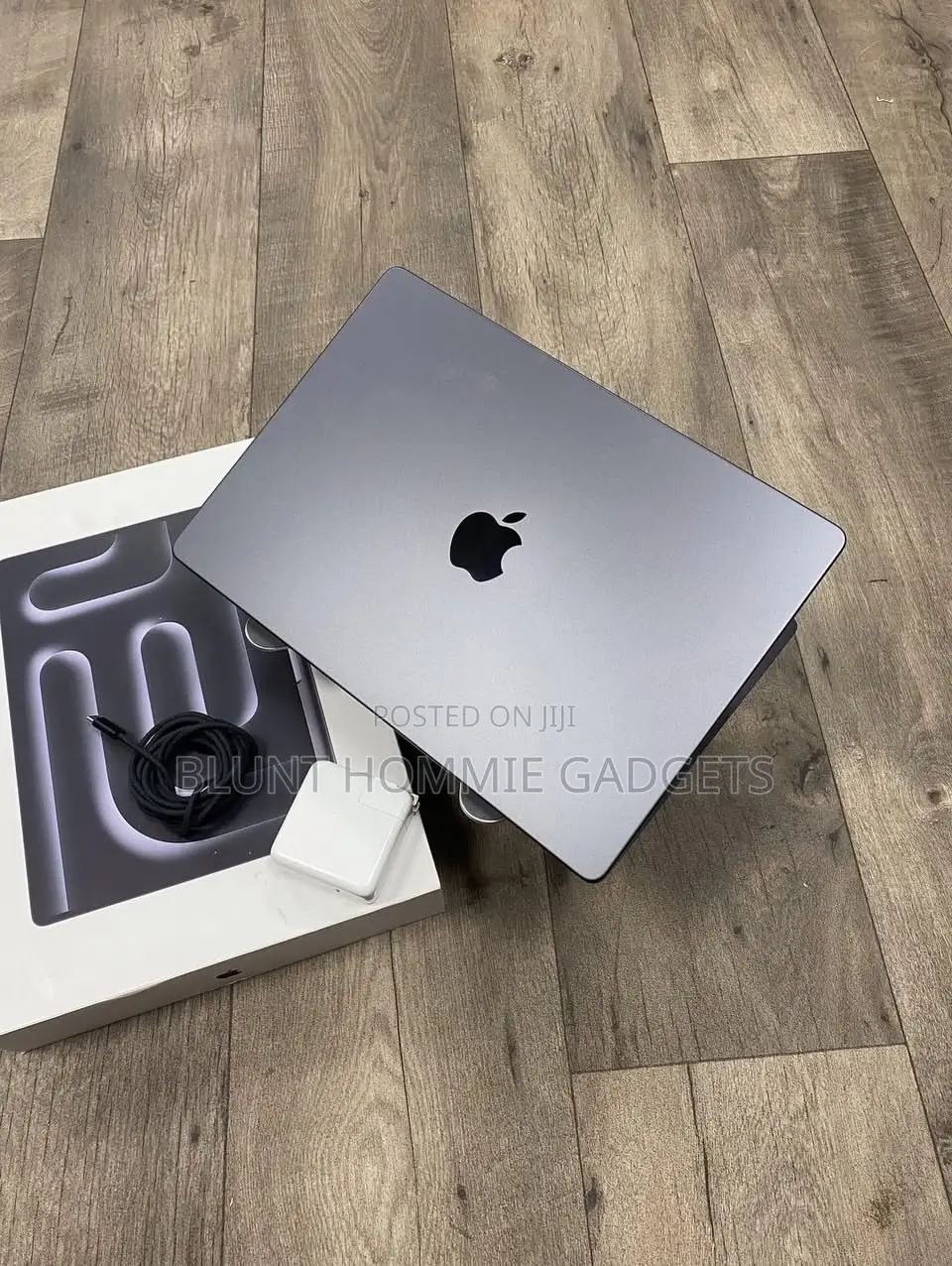 Laptop Apple MacBook Pro 2024 M4 16GB Apple M4 SSD 512GB