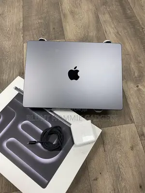 Laptop Apple MacBook Pro 2024 M4 16GB Apple M4 SSD 512GB