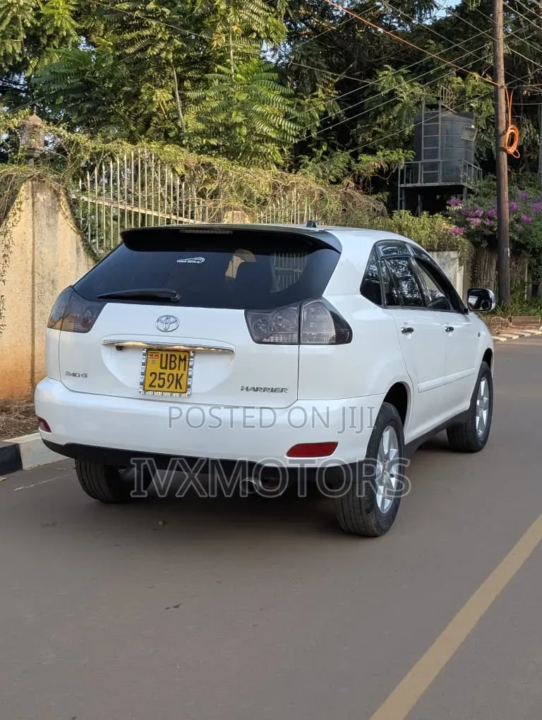 Toyota Harrier 2008 White
