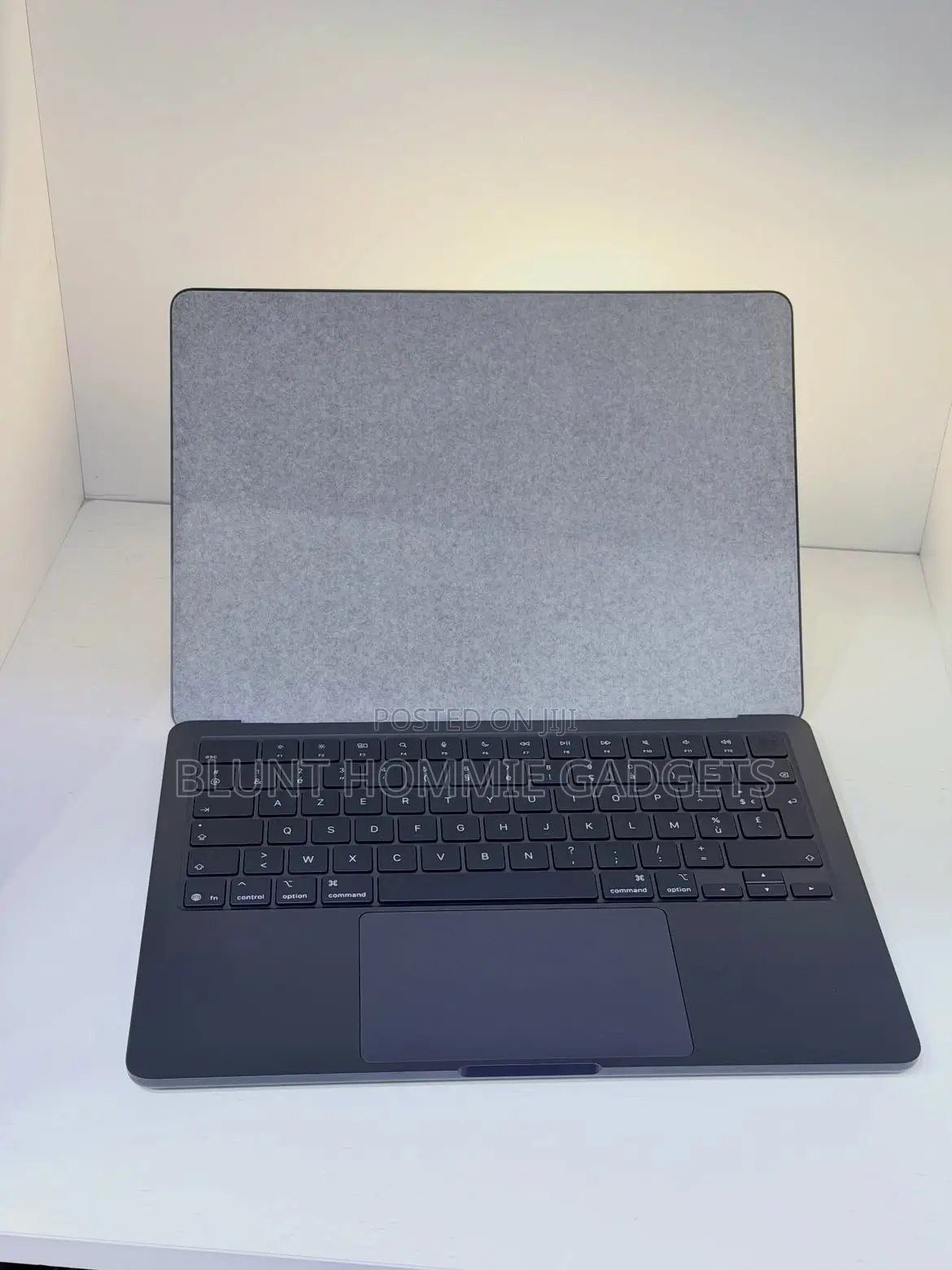 Laptop Apple MacBook Air 2025 M4 8GB Apple M4 SSD 512GB